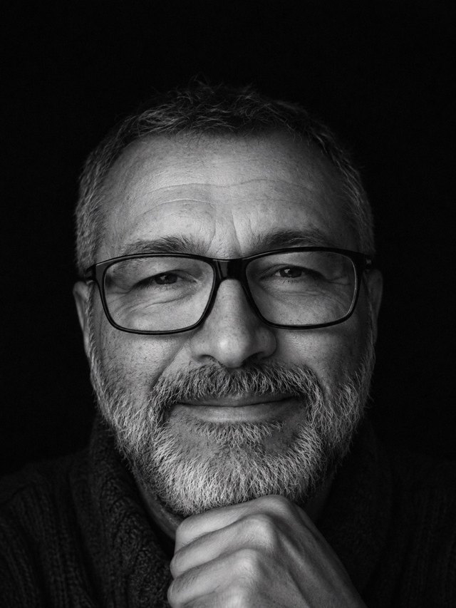 Elias Norren, black-and-white portrait